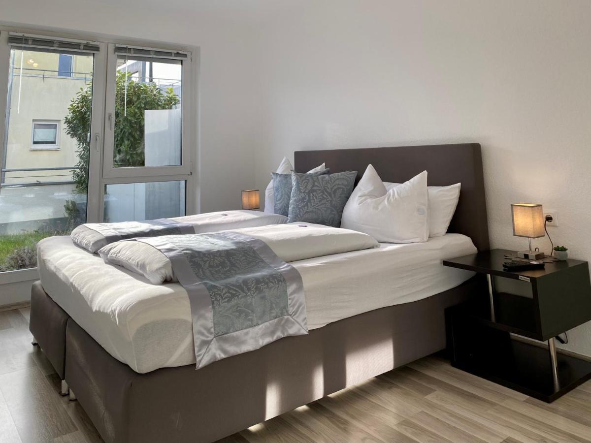 3 Zimmer Apartment In S-Bahn Naehe, 76 Qm, Max 5 Pers, 30Qm Dachterasse, Garage, Internet 1000 Mbit Gärtringen Dış mekan fotoğraf