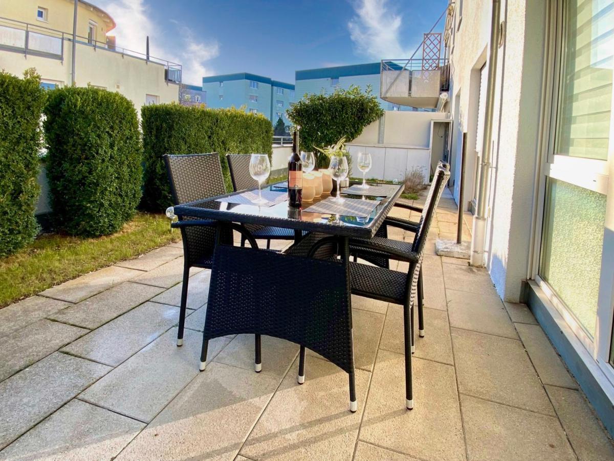 3 Zimmer Apartment In S-Bahn Naehe, 76 Qm, Max 5 Pers, 30Qm Dachterasse, Garage, Internet 1000 Mbit Gärtringen Dış mekan fotoğraf
